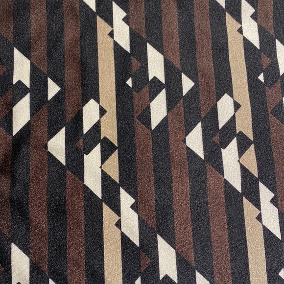 Classic Vintage FENDI Logo Sleeveless Shirt in Mint Condition - Picture 6 of 6